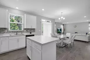 4254 Holstein Dr, Columbus, OH 43207 - Photo 14