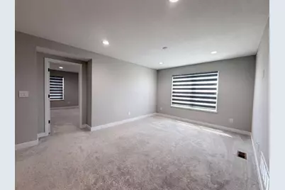 1601 Cromwill Loop, Delaware, OH 43015 - Photo 10