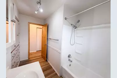 2221 Myrtle Avenue, Columbus, OH 43211 - Photo 20