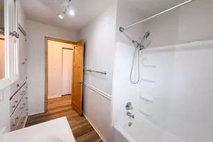 2221 Myrtle Ave, Columbus, OH 43211 - Photo 20
