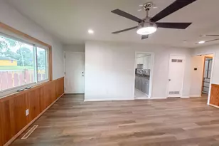 2221 Myrtle Ave, Columbus, OH 43211 - Photo 10