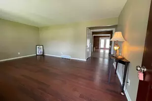 129 Gale Ct, Circleville, OH 43113 - Photo 4