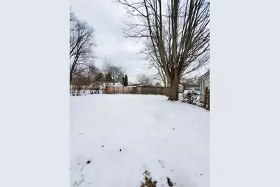 2390 Carlford Street, Columbus, OH 43232 - Photo 2