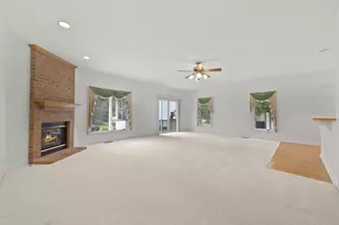 920 Linworth Village Dr, Columbus, OH 43235 - Photo 8