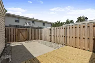 952 Chatham Ln, Columbus, OH 43221 - Photo 22