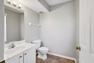 662 Lakeview Dr S, Grove City, OH 43123 - Photo 20