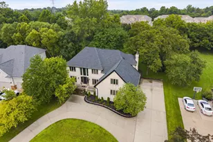 3523 Foxcroft Dr, Lewis Center, OH 43035 - Photo 2