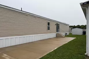 301 Ronald Dr, Pataskala, OH 43062 - Photo 2