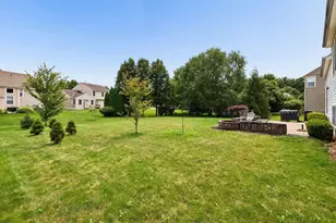 321 Amber Light Cir, Delaware, OH 43015 - Photo 36