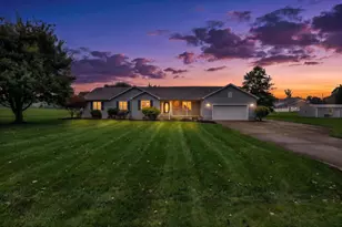 10535 S Poplar Dr, Glouster, OH 45732 - Photo 2