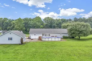 10535 S Poplar Dr, Glouster, OH 45732 - Photo 12