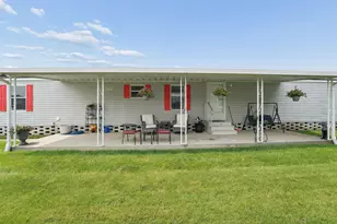668 Royal Palm Ct, Columbus, OH 43207 - Photo 2