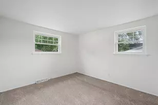 4977 Warminster Dr, Columbus, OH 43232 - Photo 14