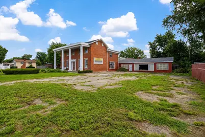 3900 Noe Bixby Road, Columbus, OH 43232 - Photo 2