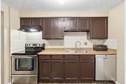 3320 Parksley Court, Columbus, OH 43204 - Photo 14