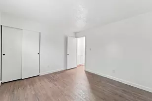 126 Tarryton Ct E, Columbus, OH 43228 - Photo 18