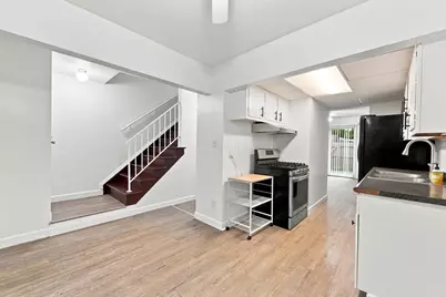 126 Tarryton Court E #4D, Columbus, OH 43228 - Photo 6