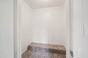 493 W 3rd Ave, Columbus, OH 43201 - Photo 16