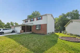 3768 Springwood Dr, Columbus, OH 43224 - Photo 4