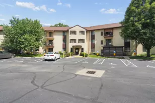 3941 Karl Rd, Columbus, OH 43224 - Photo 2