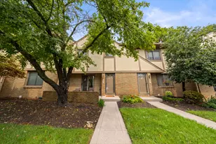 3262 Brookview Way, Columbus, OH 43221 - Photo 2