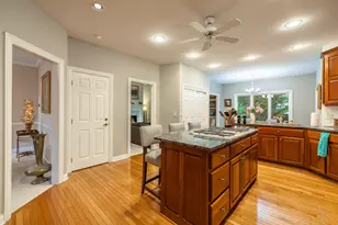 3925 Tarrington Ln, Upper Arlington, OH 43220 - Photo 10