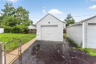 805 S Hague Ave, Columbus, OH 43204 - Photo 22