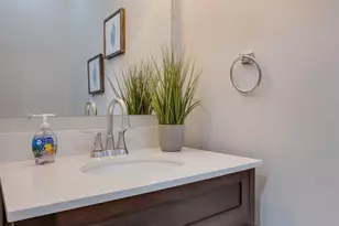 295 W Park Ave, Columbus, OH 43223 - Photo 12
