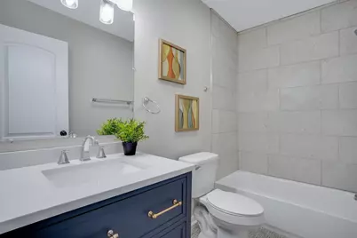 295 W Park Avenue, Columbus, OH 43223 - Photo 18