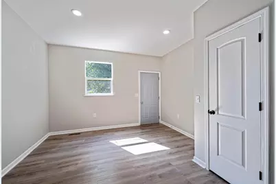 293 W Park Avenue, Columbus, OH 43223 - Photo 16