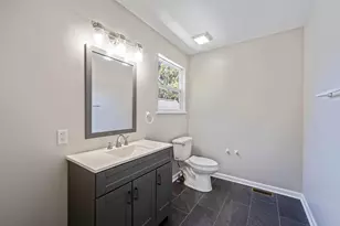 293 W Park Ave, Columbus, OH 43223 - Photo 22