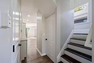 293 W Park Ave, Columbus, OH 43223 - Photo 18