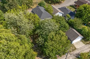 293 W Park Ave, Columbus, OH 43223 - Photo 40