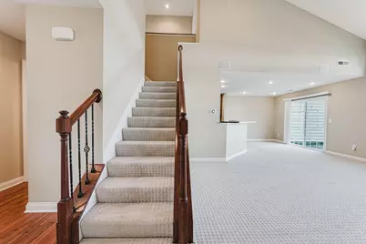 5087 Dinard Way #104, Columbus, OH 43221 - Photo 8