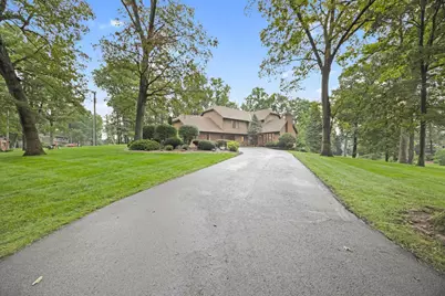 100 Tanglewood Drive, West Liberty, OH 43357 - Photo 4