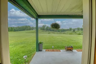 63736 Frazee Ln, McArthur, OH 45651 - Photo 2
