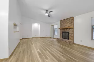 380 Wild Stallion Dr, Galloway, OH 43119 - Photo 6