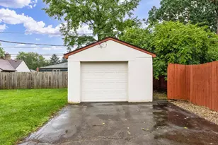 1967 Zollinger Rd, Columbus, OH 43221 - Photo 24