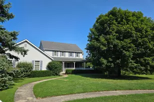 303 Andover Dr, London, OH 43140 - Photo 2