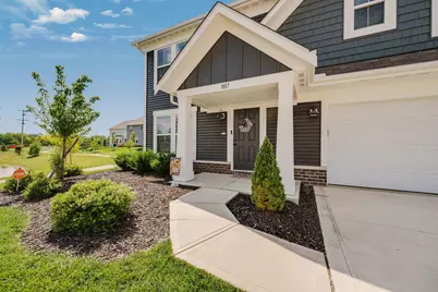 1017 Queen Bee Place, Grove City, OH 43123 - Photo 2