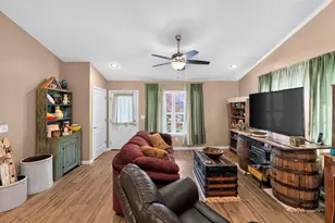 97 Baldwin Ct, Howard, OH 43028 - Photo 2