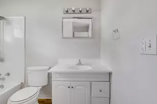 4651 Hilton Ave, Columbus, OH 43228 - Photo 18