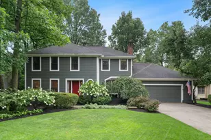 359 Bailey Pl, Columbus, OH 43235 - Photo 1