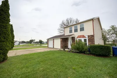 5727 Chanwick Drive, Galloway, OH 43119 - Photo 2