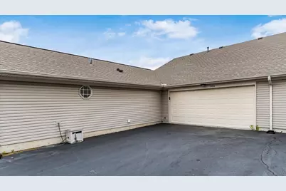 643 Kensington Drive, Heath, OH 43056 - Photo 32
