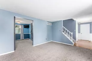 5960 Winterberry Dr, Galloway, OH 43119 - Photo 8