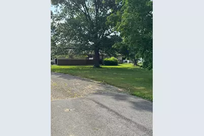 6832 Young Road, Grove City, OH 43123 - Photo 2