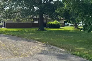 6832 Young Rd, Grove City, OH 43123 - Photo 2