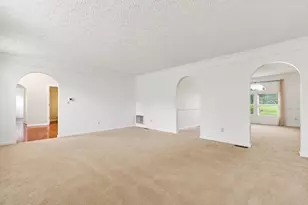 2515 Lackey Meadows Dr, Delaware, OH 43015 - Photo 8