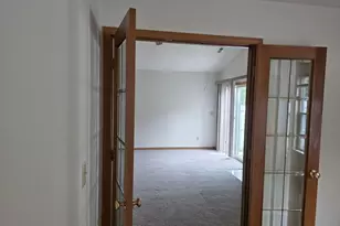 2049 Margo Rd, Columbus, OH 43229 - Photo 4